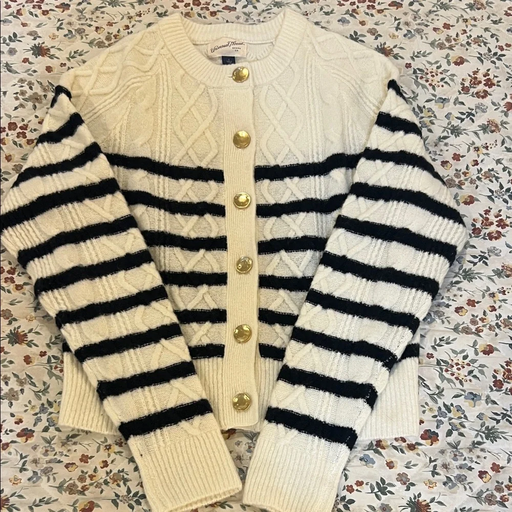 LAST CALL MAKE AN OFFER! Universal Thread Ivory and Navy Striped Cardigan - Picture 1 of 5